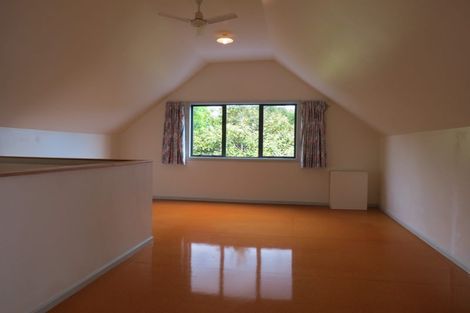 Photo of property in 27 Taurua Place, Coromandel, 3506