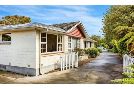 Photo of property in 7 Mirfield Place, Russley, Christchurch, 8042