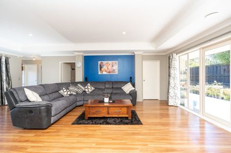 Photo of property in 8 Rochford Court, Hamilton East, Hamilton, 3216