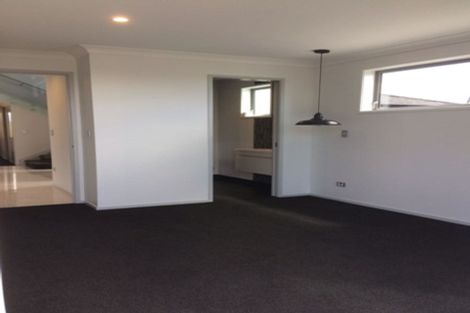 Photo of property in 18 Milano Boulevard, Karaka, Papakura, 2113