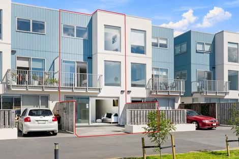 Photo of property in 31 Reynolds Place, Papamoa Beach, Papamoa, 3118