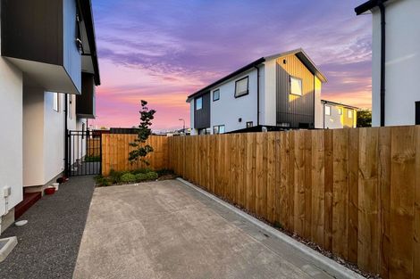 Photo of property in 60d Olliviers Road, Phillipstown, Christchurch, 8011