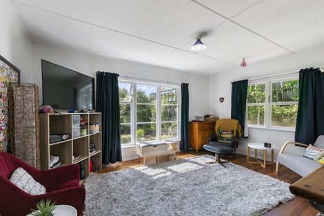 Photo of property in 138 Miromiro Road, Normandale, Lower Hutt, 5010