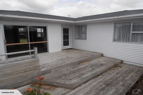 Photo of property in 34 Raglan Avenue, Cloverlea, Palmerston North, 4412