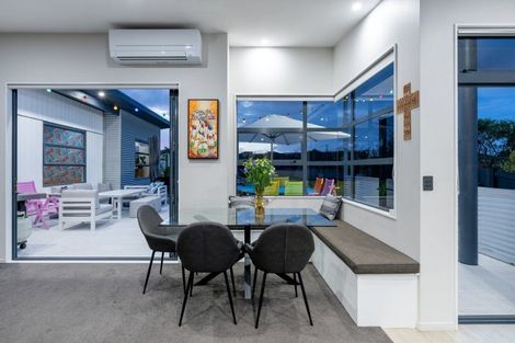 Photo of property in 32 Grantston Drive, Pyes Pa, Tauranga, 3112