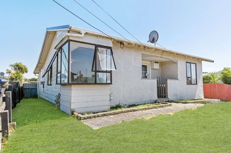 Photo of property in 1 Manuka Street, Castlecliff, Whanganui, 4501