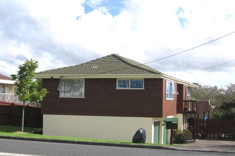 Photo of property in 93 Seymour Road, Sunnyvale, Auckland, 0612