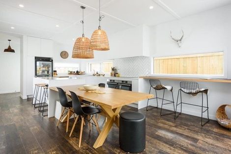 Photo of property in 5 Knightia Drive, Papamoa Beach, Papamoa, 3118