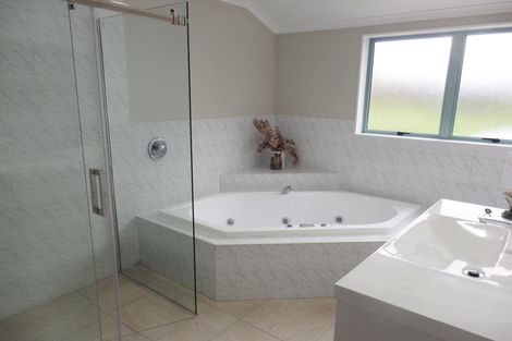 Photo of property in 204 Racecourse Road, Cambridge, 3493