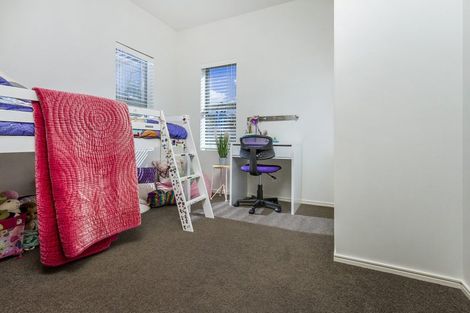 Photo of property in 63 Beach Road, Castor Bay, Auckland, 0620