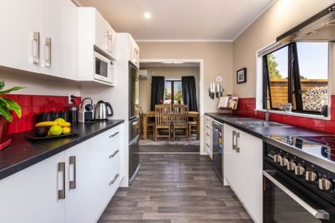 Photo of property in 19 Runuku Grove, Turangi, 3334