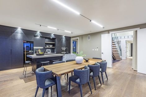 Photo of property in 1a Tiri Road, Takapuna, Auckland, 0620