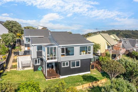 Photo of property in 19 Mercury Way, Whitby, Porirua, 5024