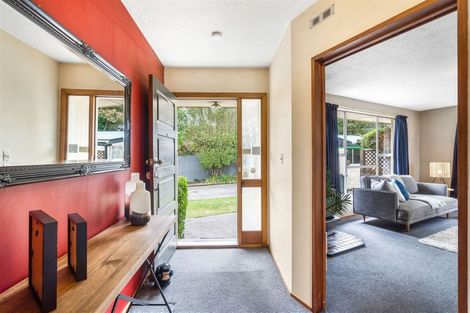 Photo of property in 6 Bidwell Place, Hillmorton, Christchurch, 8025