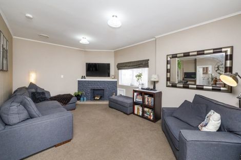 Photo of property in 18 Queen Street, Feilding, 4702