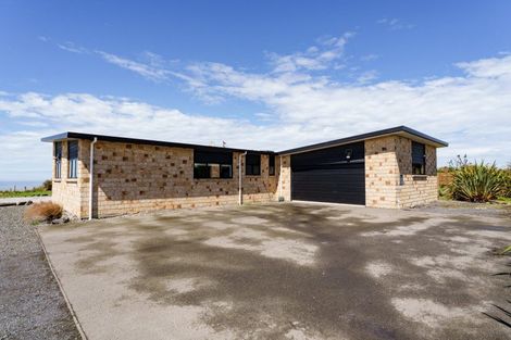 Photo of property in 25 Tunnel Beach Road, Blackhead, Dunedin, 9076