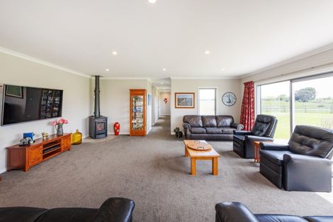 Photo of property in 760 Halcombe Road, Halcombe, Feilding, 4775