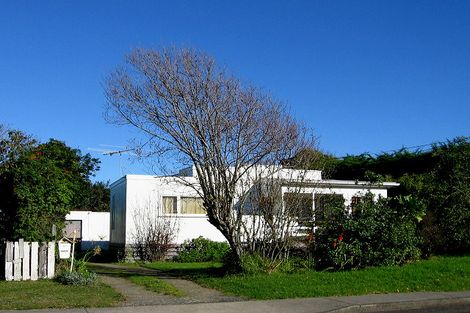 Photo of property in 34 Waimea Road, Waikanae Beach, Waikanae, 5036