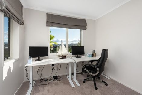 Photo of property in 3 Carex Close, Pyes Pa, Tauranga, 3112