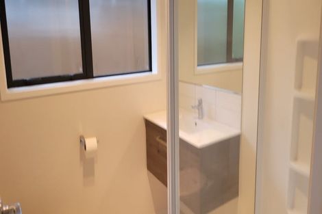 Photo of property in 1 Grapnel Lane, Whitby, Porirua, 5024