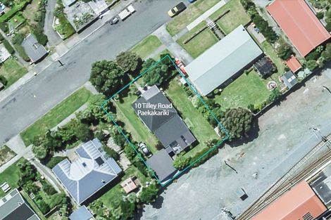 Photo of property in 10 Tilley Road, Paekakariki, 5034