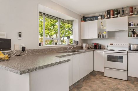 Photo of property in 35 Lowry Avenue, Redwood, Christchurch, 8051