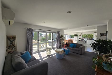 Photo of property in 2 Kipling Crescent, Owhata, Rotorua, 3010