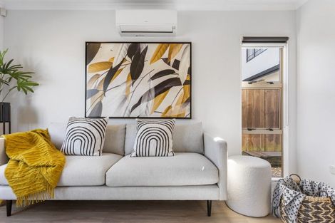 Photo of property in 26 Heidi Crescent, Flat Bush, Auckland, 2016