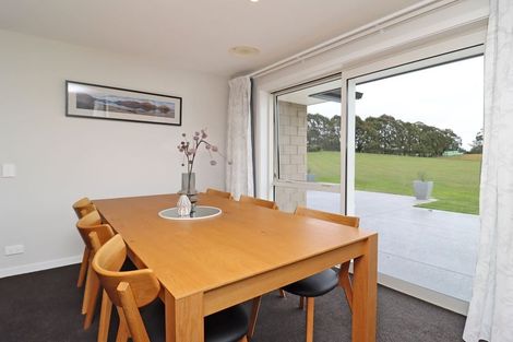 Photo of property in 21 Trailview Lane, Weston, Oamaru, 9401