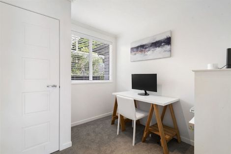 Photo of property in 68 Exmouth Road, Northcote, Auckland, 0627