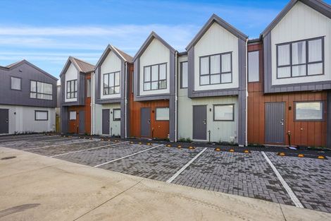 Photo of property in 2/6 George Street, Mangere East, Auckland, 2024