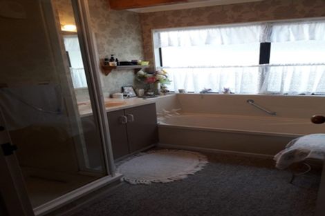 Photo of property in 8 Russell Avenue, Te Aroha, 3320