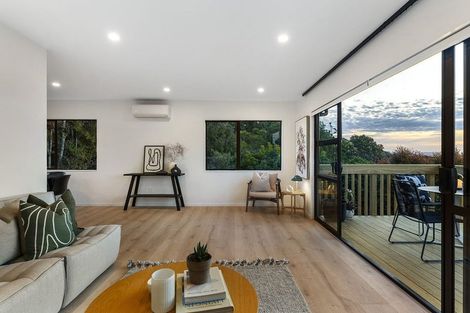 Photo of property in 1 Tauhinu Road, Greenhithe, Auckland, 0632