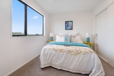 Photo of property in 33b Crestview Rise, Papakura, 2110