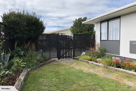 Photo of property in 12a Doncaster Drive, Papamoa Beach, Papamoa, 3118