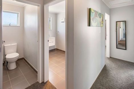 Photo of property in 40 Conclusion Street, Ascot Park, Porirua, 5024