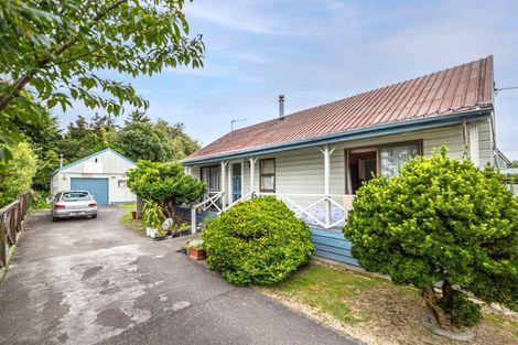 Photo of property in 84 Victoria Street, Carterton, 5713