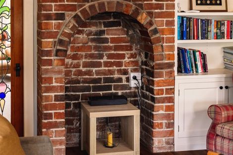 Photo of property in 104 Fisher Avenue, Beckenham, Christchurch, 8023