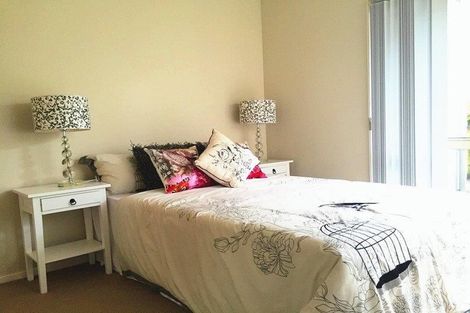 Photo of property in 2/59 The Parade, Bucklands Beach, Auckland, 2012