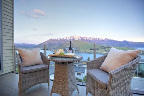 Photo of property in 23 Olivers Place, Queenstown, 9300