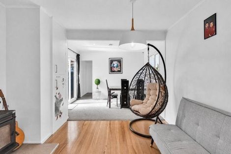 Photo of property in 136 Avonhead Road, Avonhead, Christchurch, 8042