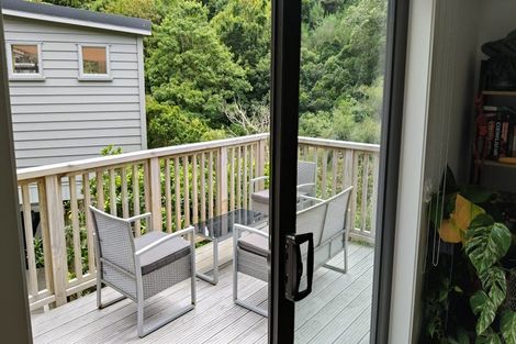 Photo of property in 8 Silverstream Road, Crofton Downs, Wellington, 6035