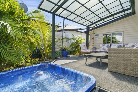 Photo of property in 11 Kamahi Crescent, Papamoa Beach, Papamoa, 3118