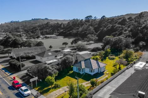 Photo of property in 109 Main Road, Wainuiomata, Lower Hutt, 5014