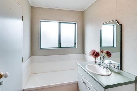 Photo of property in 7 Ted Harpur Place, Onekawa, Napier, 4110