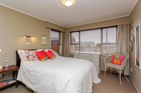 Photo of property in 54 Cutfield Road, New Plymouth, 4310