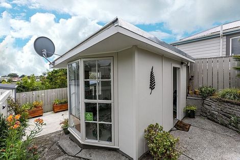 Photo of property in 220 Frankley Road, Frankleigh Park, New Plymouth, 4310