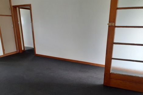 Photo of property in 5 Whiteley Street, Moturoa, New Plymouth, 4310