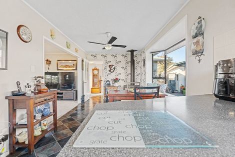 Photo of property in 104 Princess Street, Waitara, 4383
