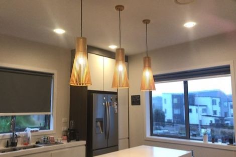 Photo of property in 70 Headland Drive, Long Bay, Auckland, 0630